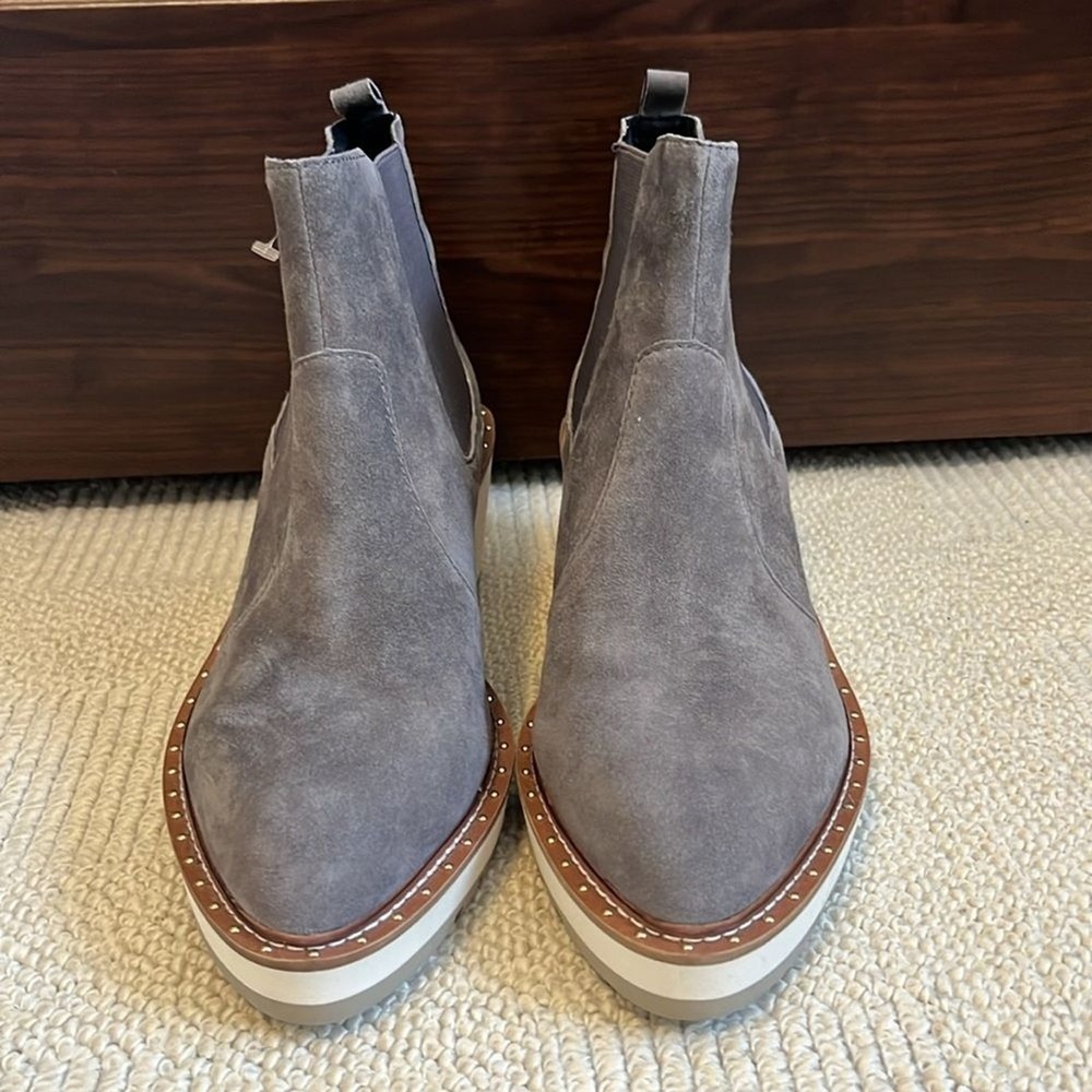 NWOB Cecelia New York Gemma Slip-on Suede Low Wedge Ankle Boots size 9.5 - Picture 2 of 10